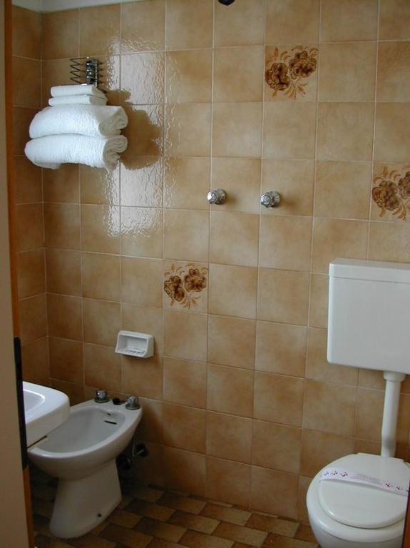 Albergo Dolomiti ลิโดดิเยโซโล ห้อง รูปภาพ